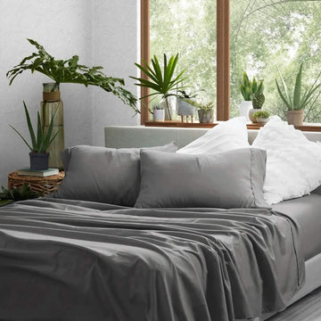 4-Piece: Solid Sheet Set