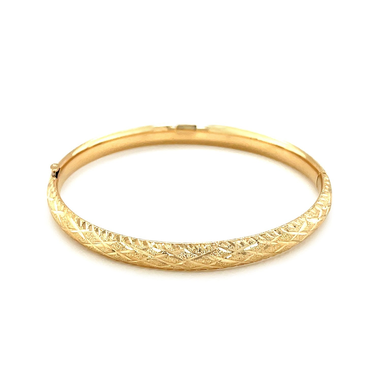 14k Yellow Gold Diamond Cut Design Dome Motif Childrens Bangle (5.50 mm)