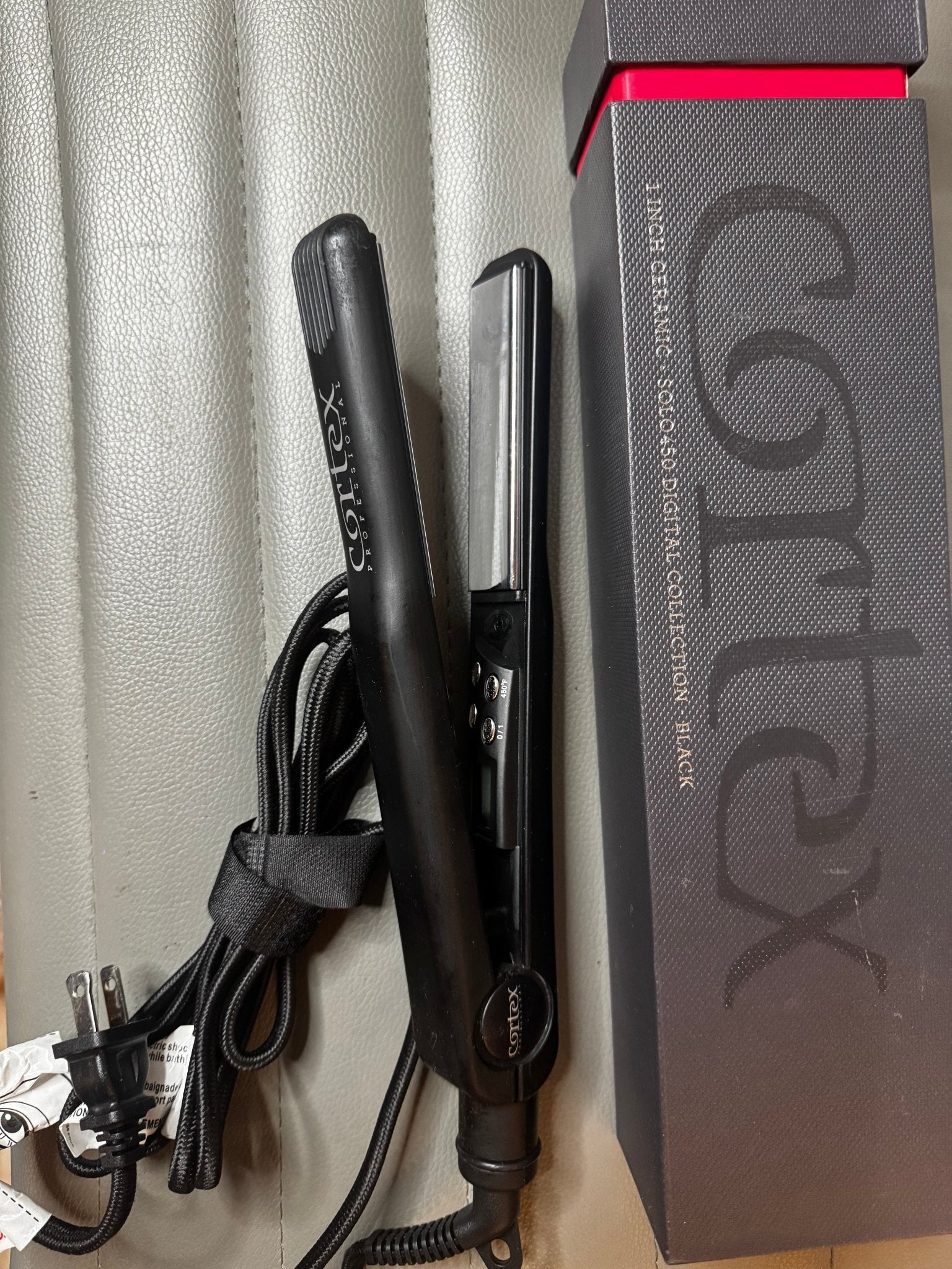 Cortex Solo Ceramic Flat Iron, 1-Inch, Black