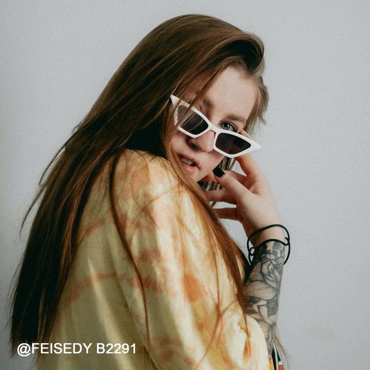 FEISEDY B2291 Cat Eye Sunglasses Women Vintage Small Square Shade Eyewear