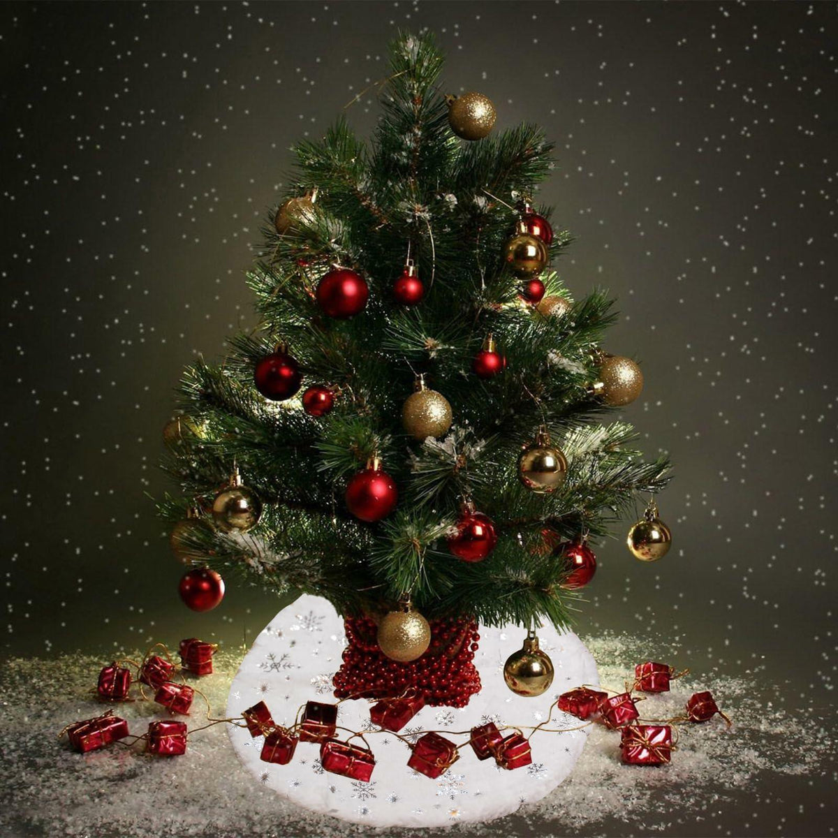 4pcs 15" Christmas Tree Skirt Set Mini Holiday Decoration