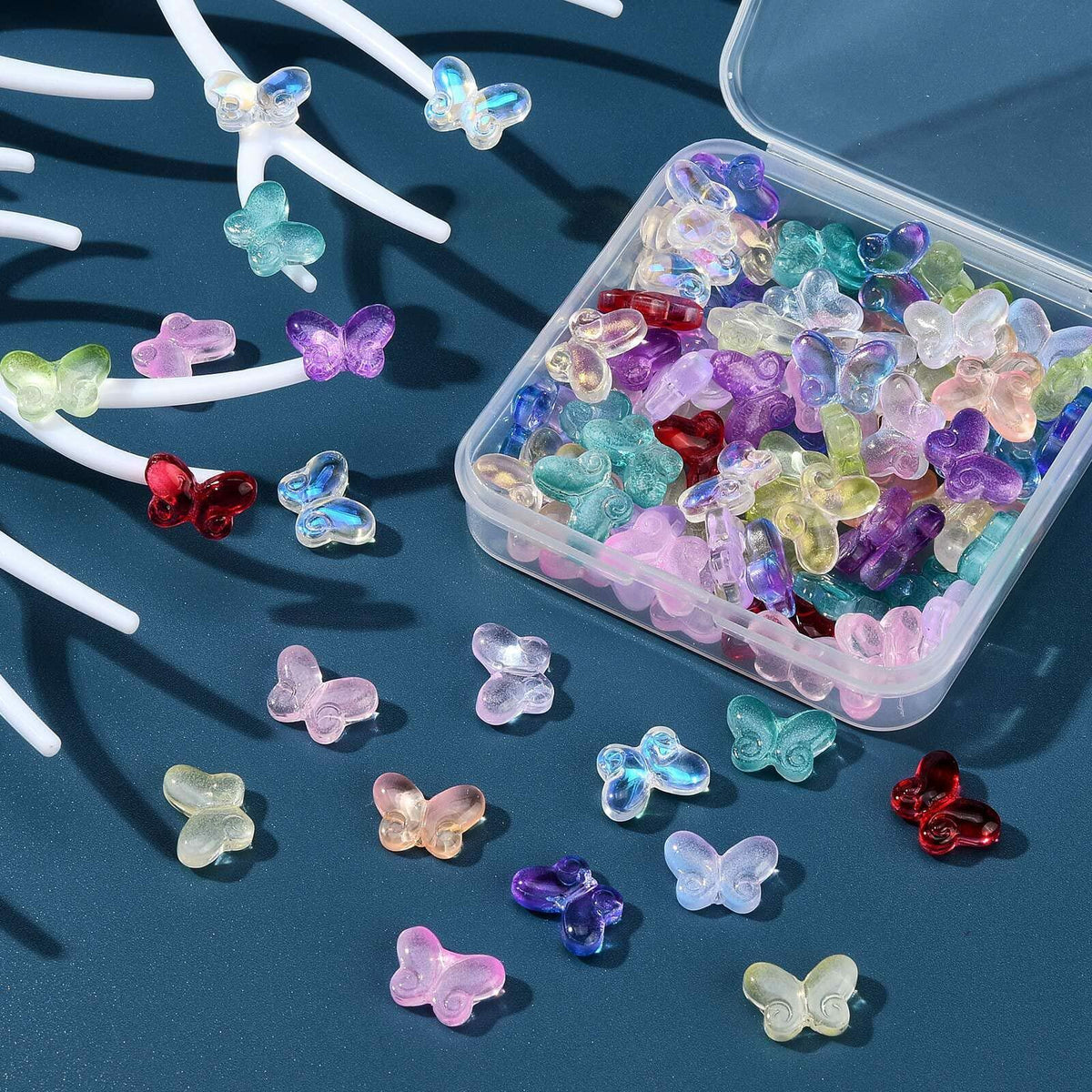 DanLingJewelry 100 pcs Random Color Glass Butterfly Beads for Jewelry Crafts