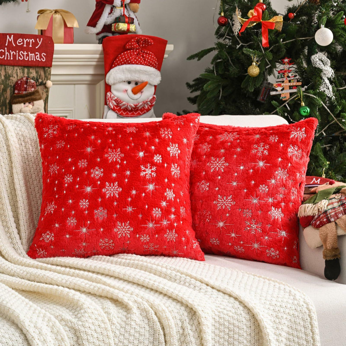 FUTEI Christmas Snowflakes Red Throw Pillow Covers Set of 2 18x18