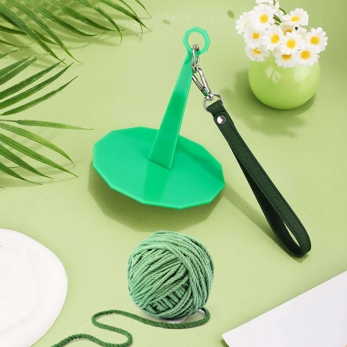 Portable Wrist Yarn Holder Leather Band Acrylic Stand Dark Green