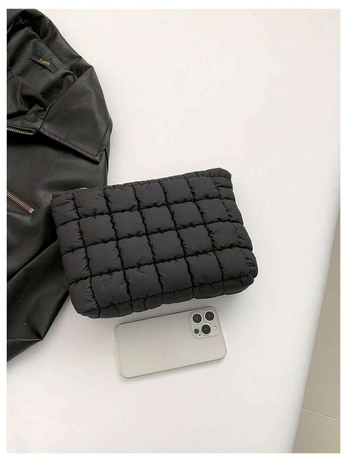 Verdusa Women's Puffy Quilted Makeup Bag Cosmetic Clutch Black One-Size