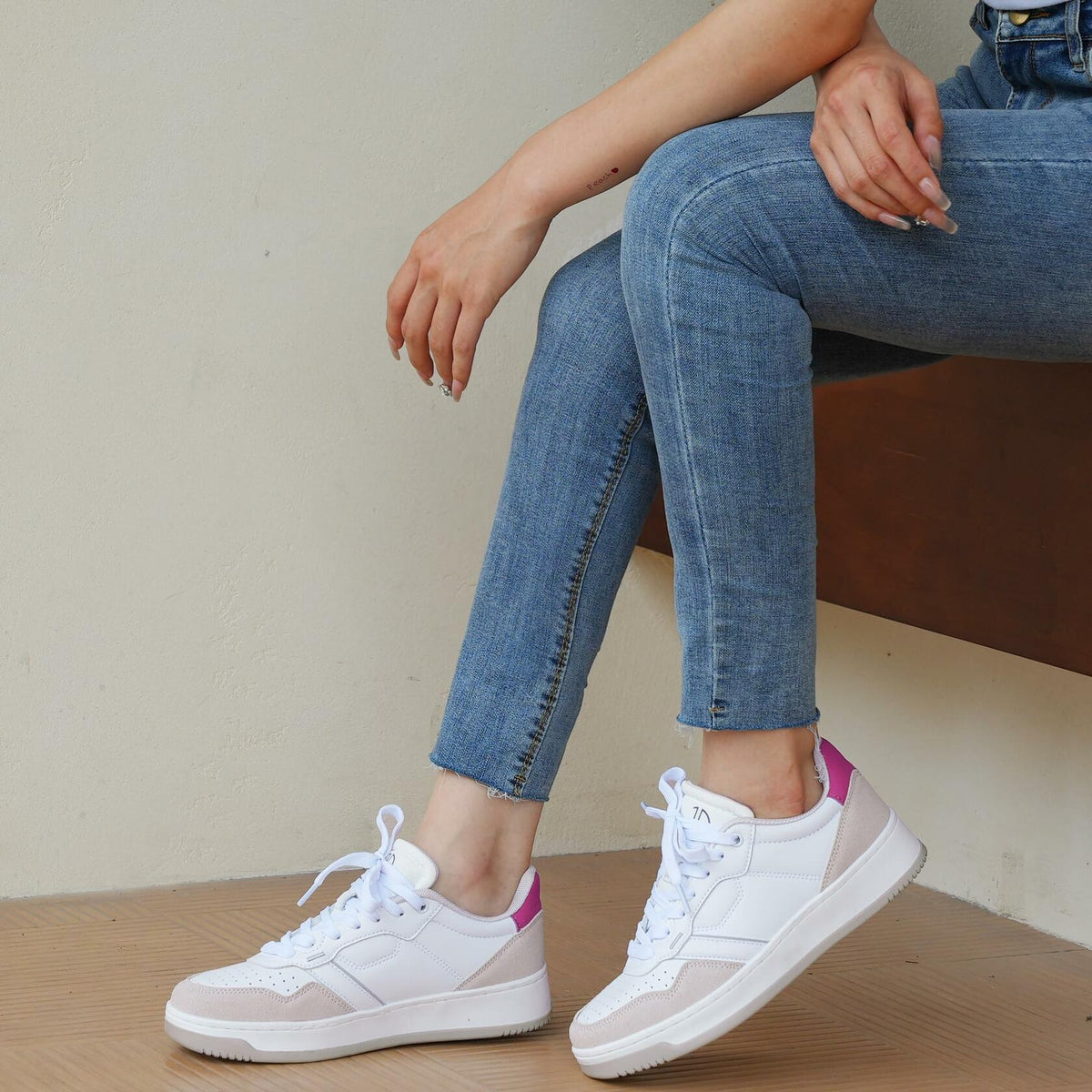 JABASIC Women Leather Platform Sneakers Lace-Up White/Sky Blue Size 7