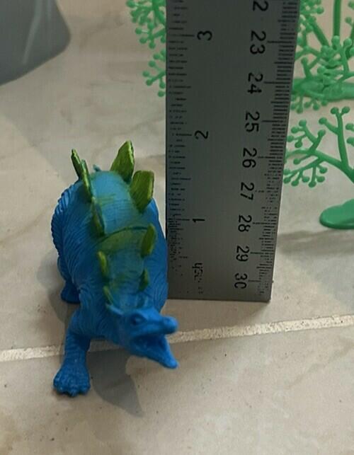 Fun bucket 27 pieces Dinosaurs action figures toy planet .pre Owned