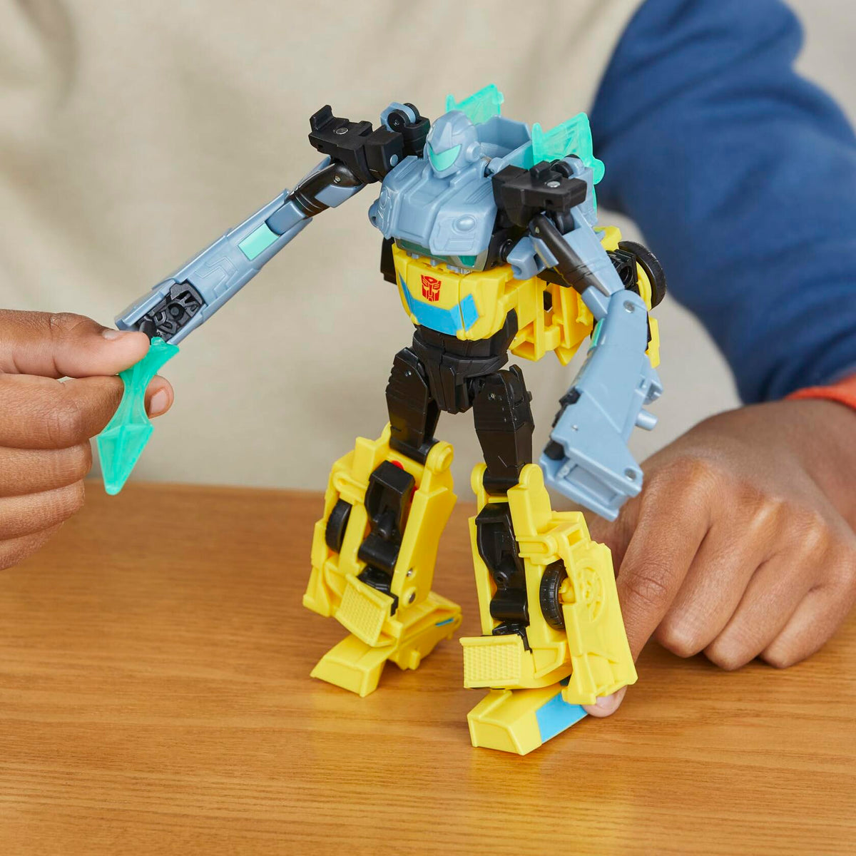 Transformers EarthSpark Cyber-Combiner Bumblebee & Mo Malto Robot Figures