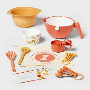 Pillowfort Kids 23pc Pasta Dinnerware Set - Complete Kids Dinnerware