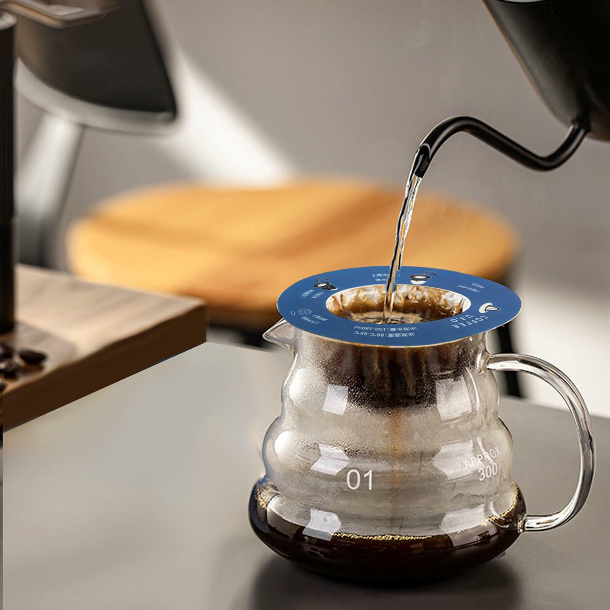 WCOINCIDENCY Coffee Filter Pour Over Maker with Lid Portable 30 Packs Wood Pulp