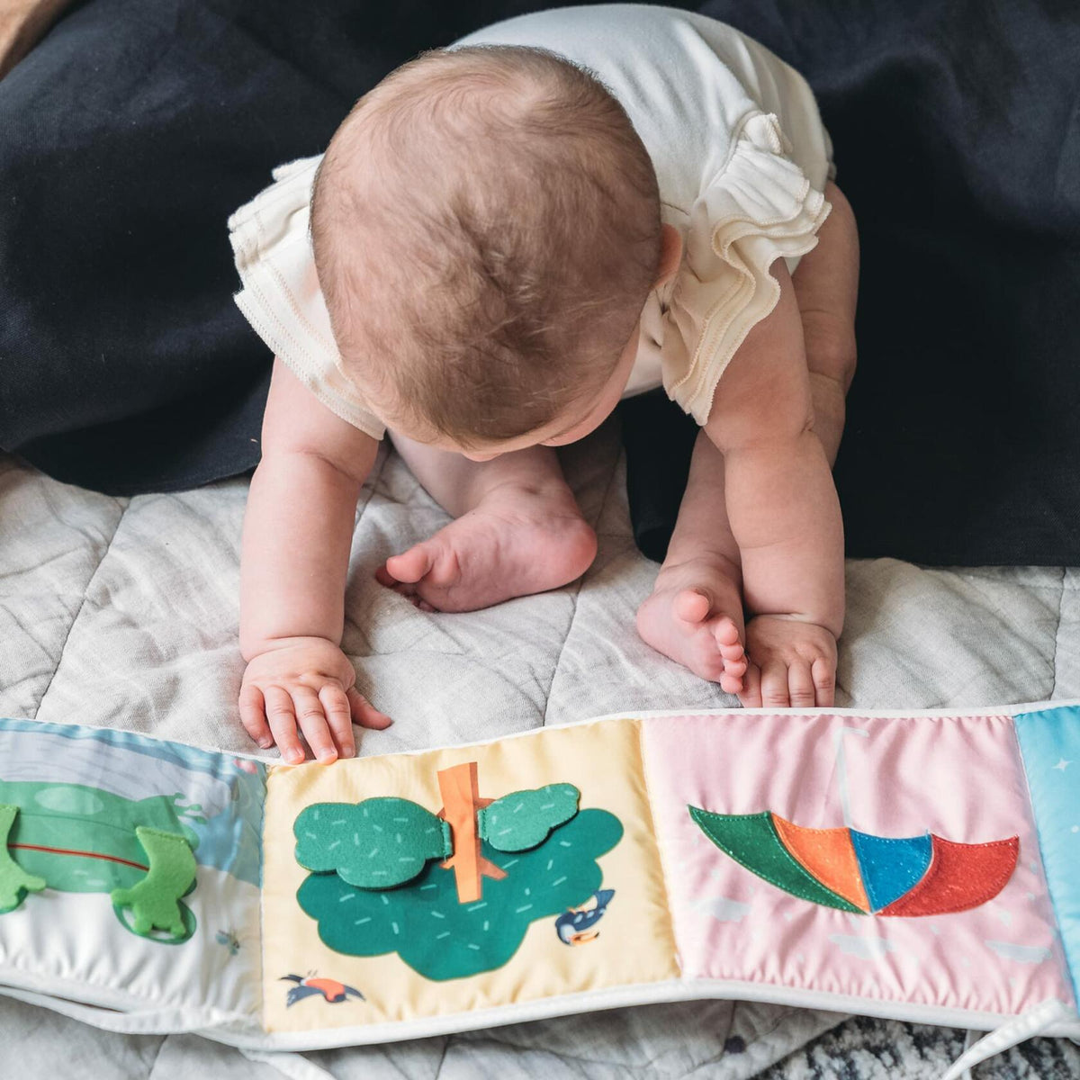 Spiggly High Contrast Baby Toys & Books Black White 0-6 Months Infant