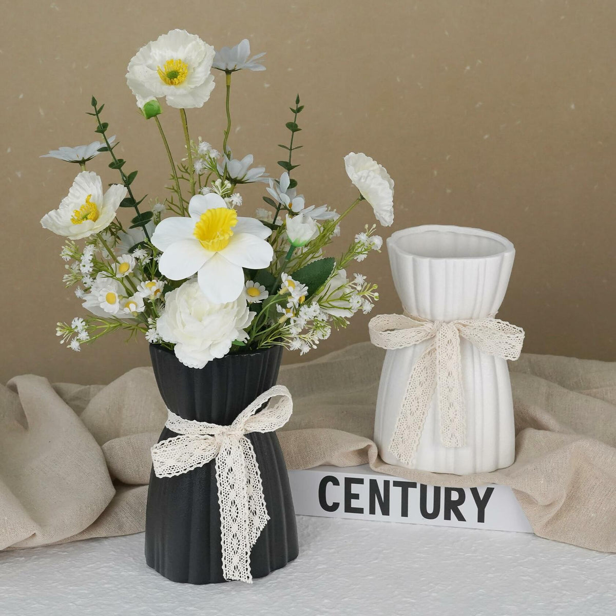 OOSTONEE Black Ceramic Flower Vase 7.6 Inch Nordic Boho Gothic Style