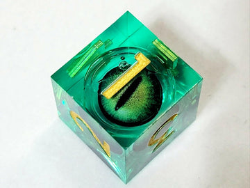 Maywin Dungeons & Dragons Liquid Core Dragon Eye Polyhedral Dice Set. Green
