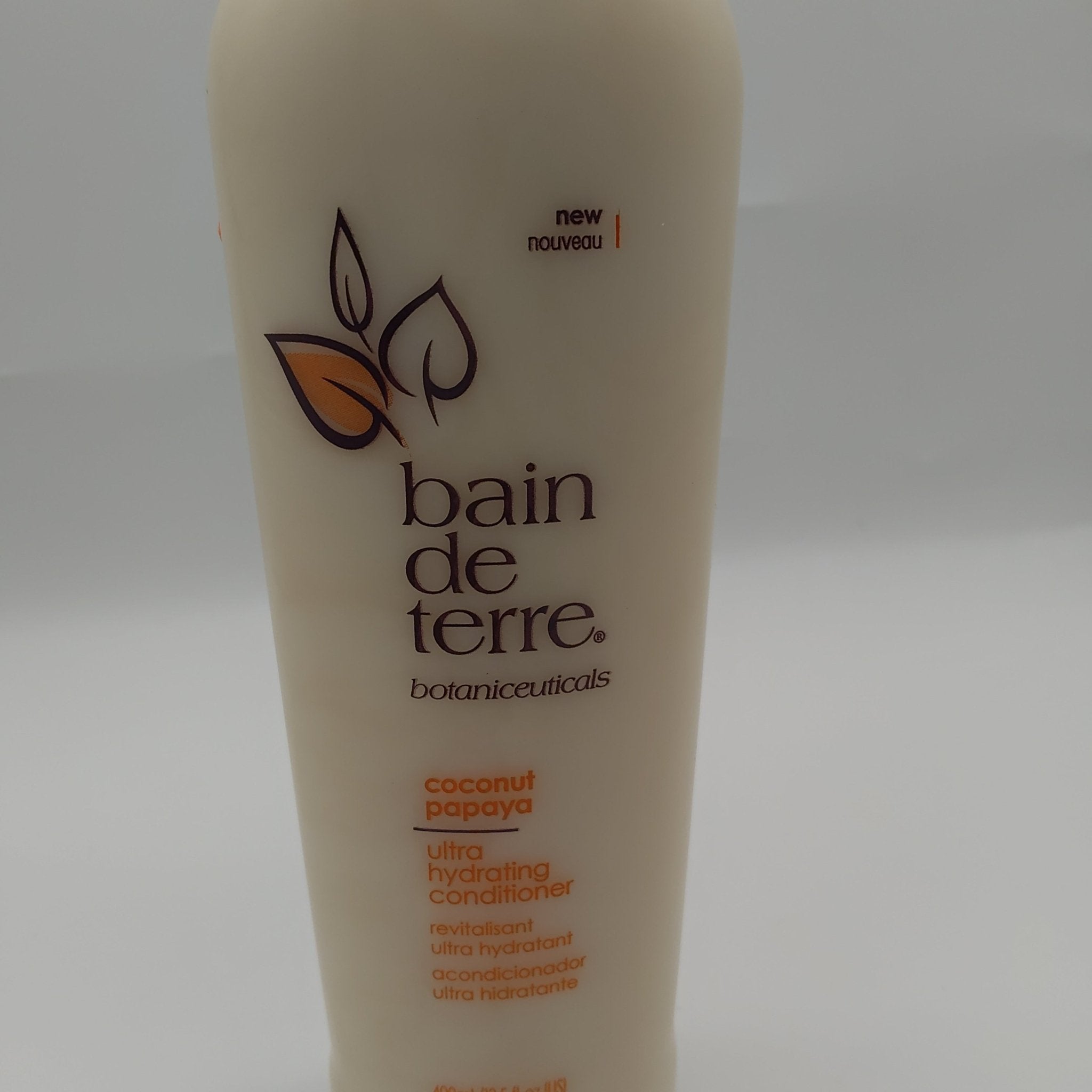 The Bain De Terre Coconut Papaya Ultra Hydrating Conditioner 13.5 Oz